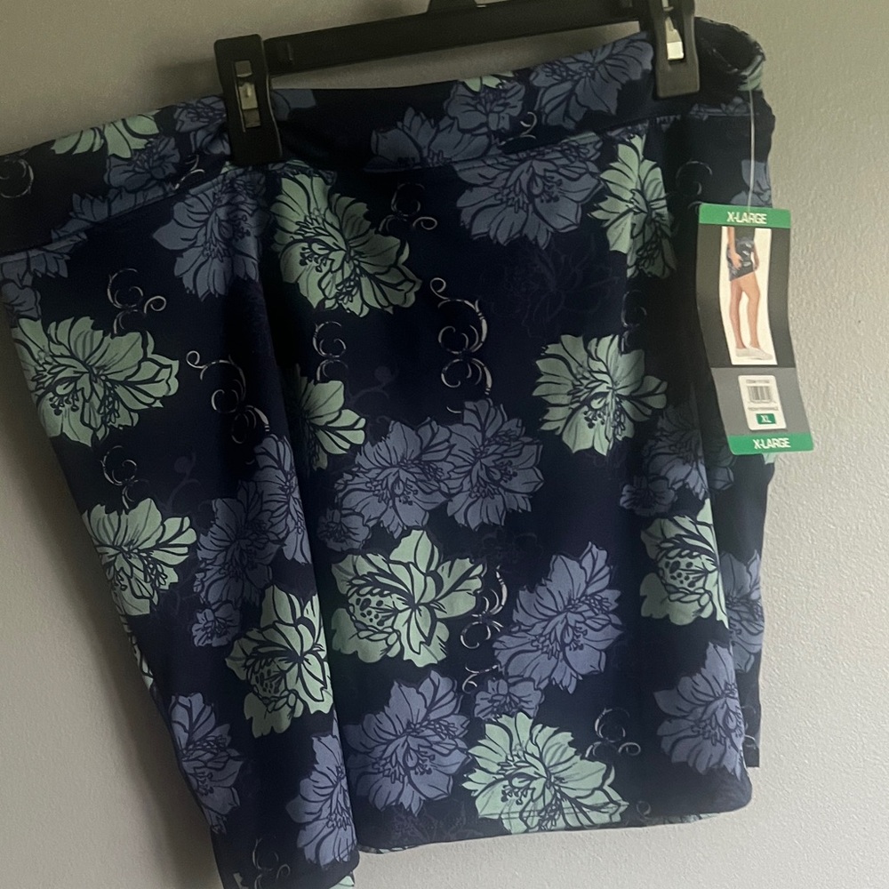 Floral Navy Lounge Skort with Mint and Periwinkle Blooms